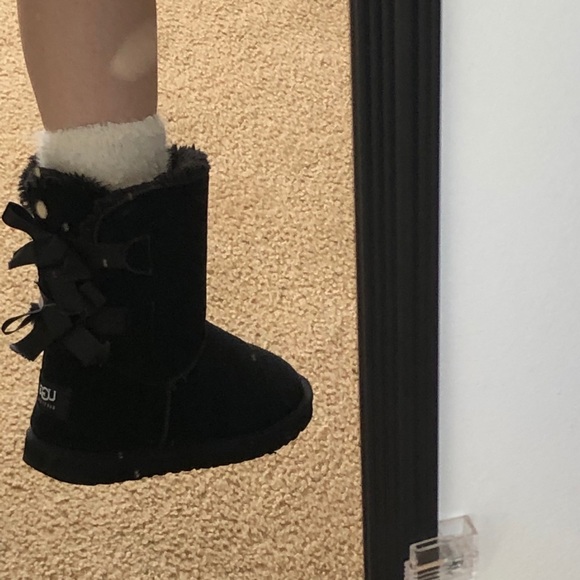 bailey bow uggs - Picture 4 of 4
